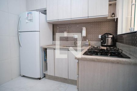 Cozinha de casa de condomínio à venda com 3 quartos, 98m² em Jardim Matarazzo, São Paulo