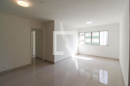 Sala de apartamento à venda com 3 quartos, 104m² em Moema, São Paulo