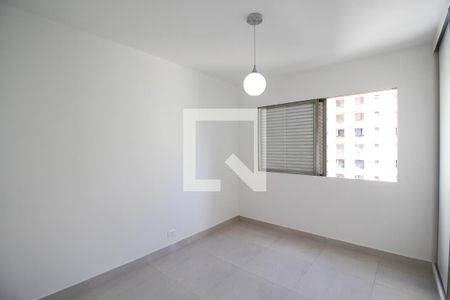 Suíte  de apartamento à venda com 3 quartos, 104m² em Moema, São Paulo