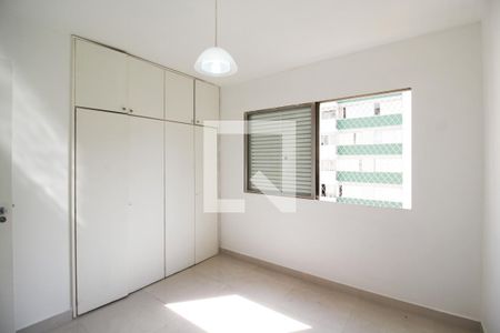 Apartamento para alugar com 104m², 3 quartos e 1 vaga Apartamento para alugar com 104m², 3 quartos e 1 vagaQuarto 2