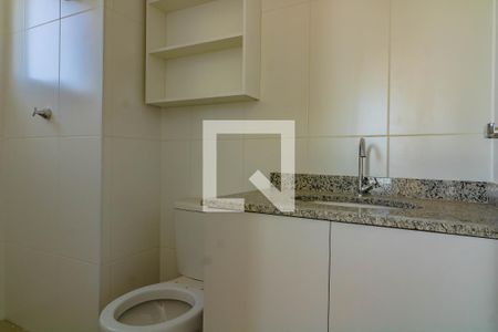 Banheiro  de apartamento para alugar com 1 quarto, 35m² em Vila Clementino, São Paulo