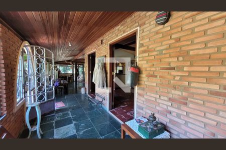 Sala de casa de condomínio para alugar com 3 quartos, 5000m² em Loteamento Caminhos de São Conrado (sousas), Campinas