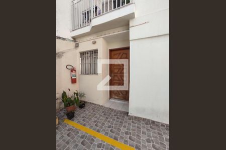 Casa de condomínio à venda com 84m², 2 quartos e 1 vagaEntrada