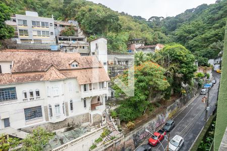 Sala vista da sala de apartamento para alugar com 2 quartos, 49m² em Santa Teresa, Rio de Janeiro