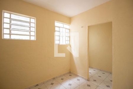 Quarto de casa para alugar com 1 quarto, 70m² em Vila Santa Teresinha, São Paulo