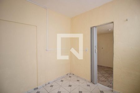 Quarto de casa para alugar com 1 quarto, 70m² em Vila Santa Teresinha, São Paulo