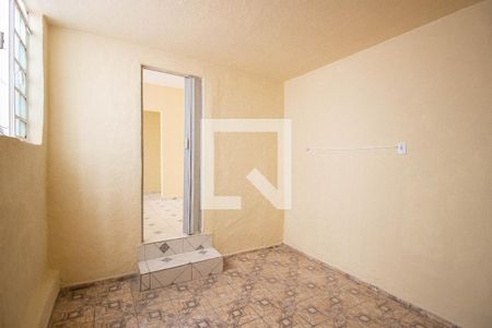 Sala de casa para alugar com 1 quarto, 70m² em Vila Santa Teresinha, São Paulo