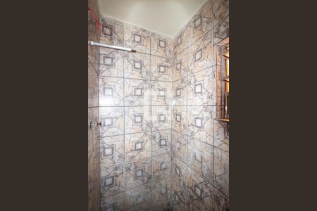 Banheiro de casa para alugar com 1 quarto, 70m² em Vila Santa Teresinha, São Paulo