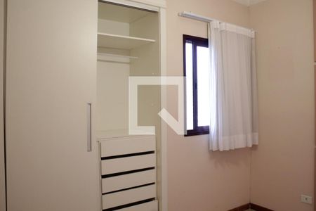 Apartamento à venda com 110m², 2 quartos e 2 vagasQuarto 