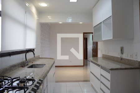 Apartamento à venda com 110m², 2 quartos e 2 vagasCozinha