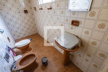 Casa à venda com 375m², 4 quartos e 2 vagas Casa à venda com 375m², 4 quartos e 2 vagasSuite