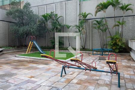 Apartamento à venda com 122m², 3 quartos e 2 vagasÁrea comum - Playground