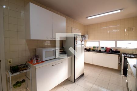 Apartamento à venda com 122m², 3 quartos e 2 vagasCozinha