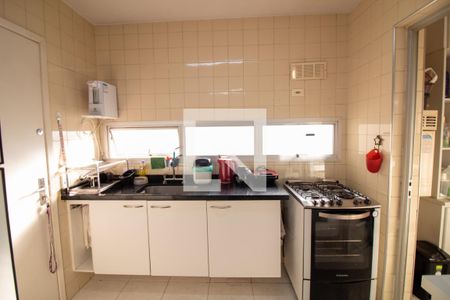 Apartamento à venda com 122m², 3 quartos e 2 vagasCozinha
