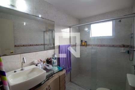 Apartamento à venda com 122m², 3 quartos e 2 vagasBanheiro da Suíte