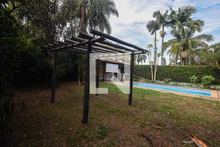 Casa para alugar com 700m², 4 quartos e 4 vagas Casa para alugar com 700m², 4 quartos e 4 vagasQuintal