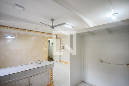 Casa para alugar com 700m², 4 quartos e 4 vagas Casa para alugar com 700m², 4 quartos e 4 vagasCozinha