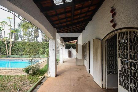 Casa para alugar com 700m², 4 quartos e 4 vagas Casa para alugar com 700m², 4 quartos e 4 vagasVaranda