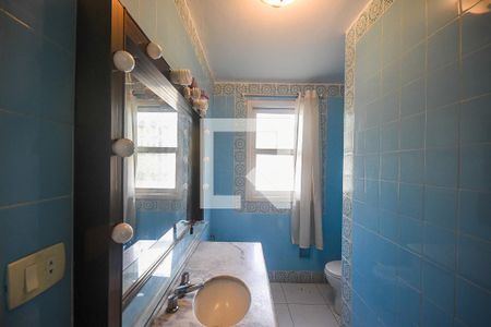 Casa para alugar com 700m², 4 quartos e 4 vagas Casa para alugar com 700m², 4 quartos e 4 vagasBanheiro 2