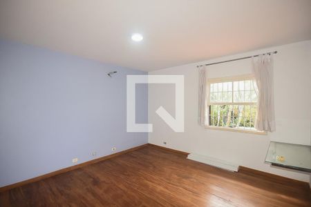 Casa para alugar com 700m², 4 quartos e 4 vagas Casa para alugar com 700m², 4 quartos e 4 vagasQuarto 1