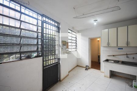 Casa para alugar com 700m², 4 quartos e 4 vagas Casa para alugar com 700m², 4 quartos e 4 vagasÁrea de Serviço