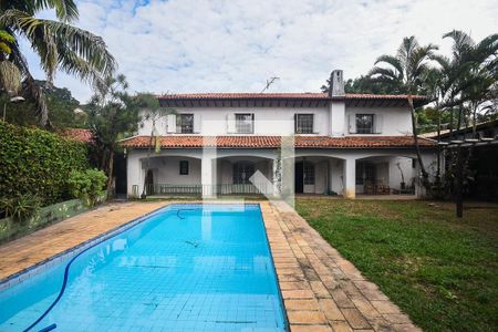 Casa para alugar com 700m², 4 quartos e 4 vagas Casa para alugar com 700m², 4 quartos e 4 vagasFachada Posterior