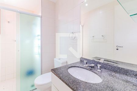 Apartamento à venda com 110m², 4 quartos e 2 vagas Apartamento à venda com 110m², 4 quartos e 2 vagasBanheiro