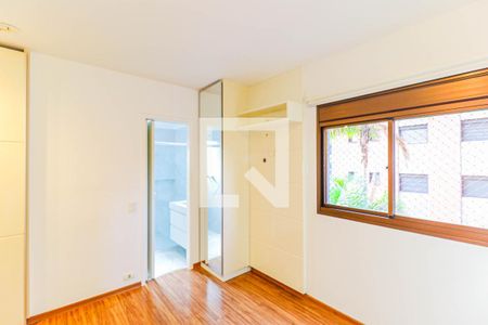 Apartamento à venda com 110m², 4 quartos e 2 vagas Apartamento à venda com 110m², 4 quartos e 2 vagasSuíte