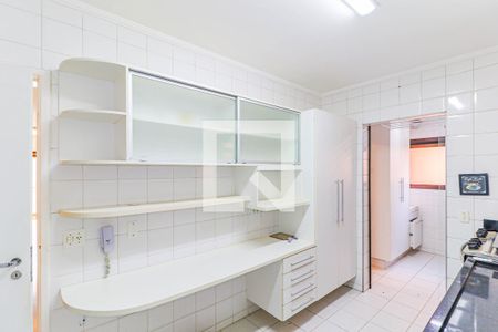 Apartamento à venda com 110m², 4 quartos e 2 vagas Apartamento à venda com 110m², 4 quartos e 2 vagasCozinha