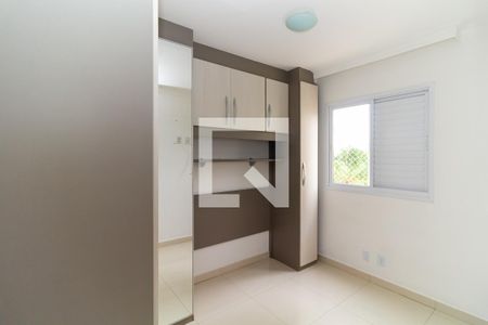 Quarto 1 de apartamento para alugar com 2 quartos, 45m² em Quinta da Paineira, São Paulo