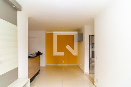 Sala de apartamento para alugar com 2 quartos, 45m² em Quinta da Paineira, São Paulo