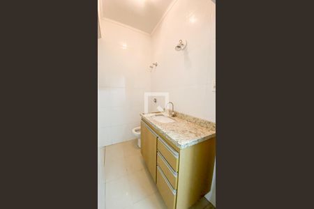 Casa à venda com 400m², 3 quartos e 3 vagasBanheiro da Suíte 2