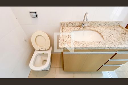 Casa à venda com 400m², 3 quartos e 3 vagasBanheiro da Suíte 2