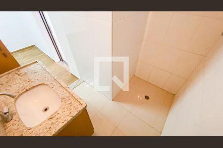 Casa à venda com 400m², 3 quartos e 3 vagasBanheiro da Suíte 2