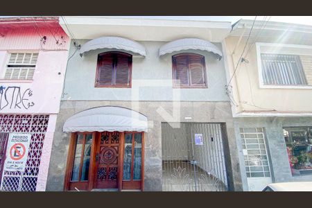 Casa à venda com 400m², 3 quartos e 3 vagasFachada