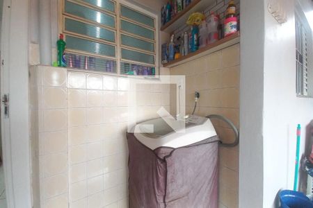 Casa à venda com 300m², 3 quartos e 4 vagas Casa à venda com 300m², 3 quartos e 4 vagasÁrea de Serviço