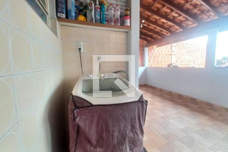 Casa à venda com 300m², 3 quartos e 4 vagas Casa à venda com 300m², 3 quartos e 4 vagasÁrea de Serviço