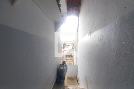 Casa à venda com 300m², 3 quartos e 4 vagas Casa à venda com 300m², 3 quartos e 4 vagasCorredor