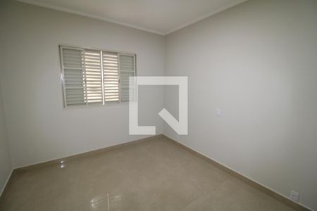 Quarto 1 de casa para alugar com 2 quartos, 80m² em Vila Gustavo, São Paulo