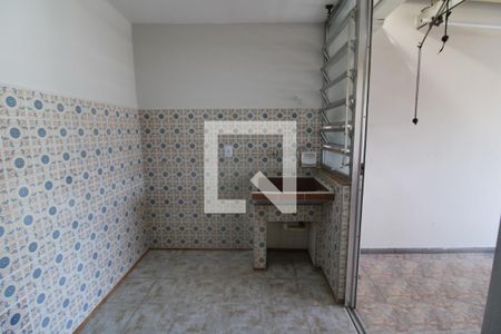 Casa para alugar com 80m², 2 quartos e sem vagaÁrea de Serviço
