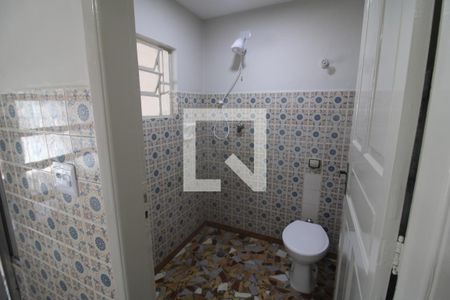 Casa para alugar com 80m², 2 quartos e sem vagaÁrea de Serviço - Banheiro
