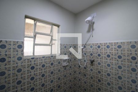 Casa para alugar com 80m², 2 quartos e sem vagaÁrea de Serviço - Banheiro