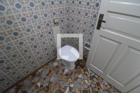 Casa para alugar com 80m², 2 quartos e sem vagaÁrea de Serviço - Banheiro