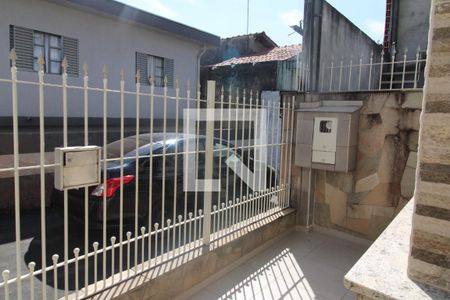 Casa para alugar com 80m², 2 quartos e sem vagaÁrea da frente
