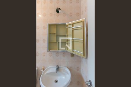 Banheiro de apartamento para alugar com 1 quarto, 32m² em Centro, Campinas