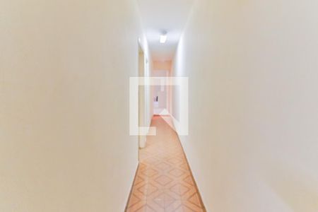 Corredor de casa à venda com 3 quartos, 214m² em Cipava, Osasco