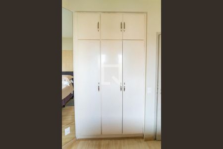 Quarto 1 - Armários de apartamento à venda com 2 quartos, 65m² em Vila Paulista, São Paulo