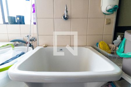 Apartamento à venda com 65m², 2 quartos e 1 vagaÁrea de Serviço Detalhe