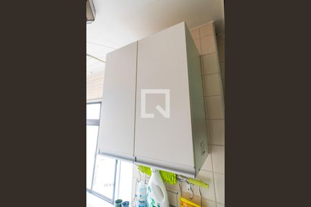 Apartamento à venda com 65m², 2 quartos e 1 vagaÁrea de Serviço - Armário