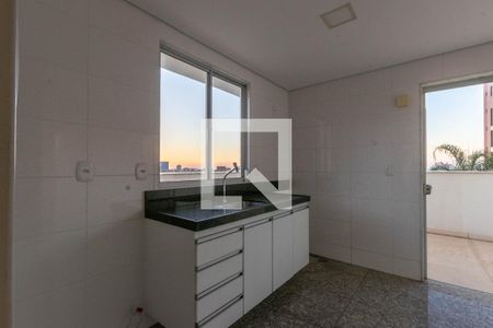 Apartamento à venda com 120m², 2 quartos e 2 vagasCozinha